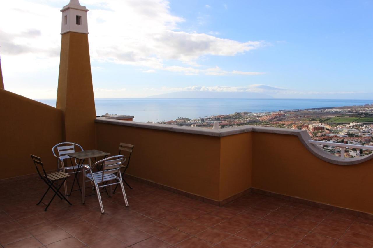 Holiday Home With A Serene Ocean And Mountain View Costa Adeje  Exterior photo