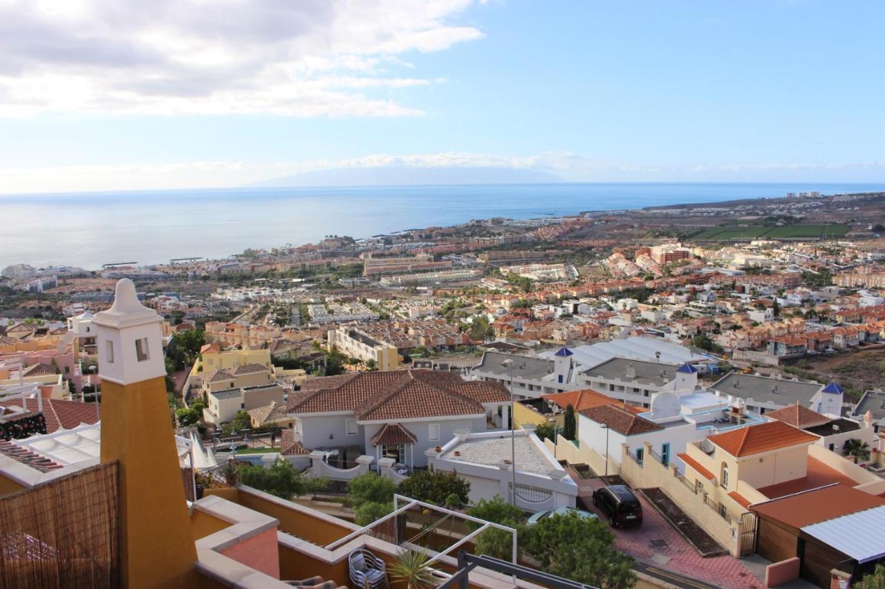 Holiday Home With A Serene Ocean And Mountain View Costa Adeje  Exterior photo